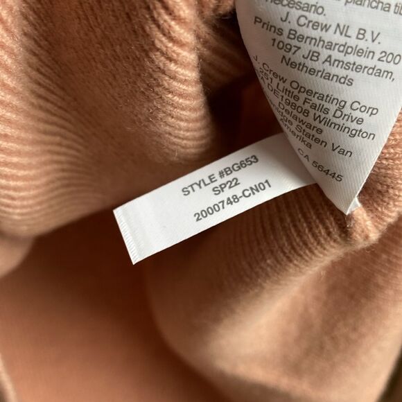 J. Crew Cashmere ribbed crewneck sweater (Sz XL) Muted Pink Bell Sleeve V-Neck - Picture 9 of 13